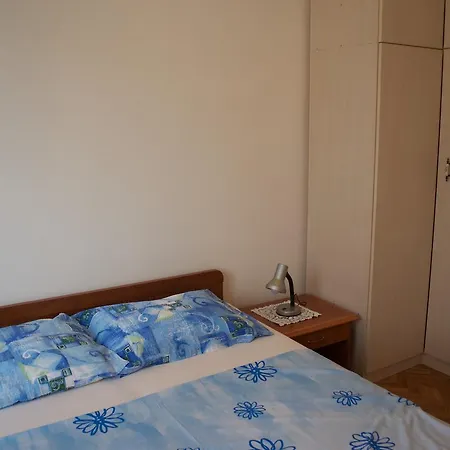 Marta Apartment Split